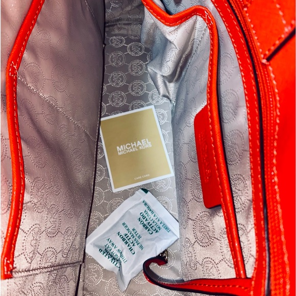 Michael Kors Set Satchel, Shoulder Bag, Handbag, Crossbody, or Purse and wallet - Picture 16 of 16